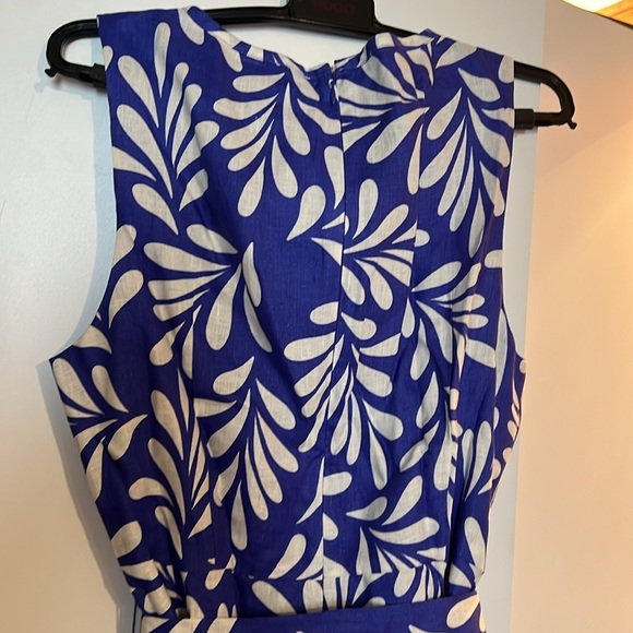 Elegant Blue and White Midi Dress - Picture 5 of 7